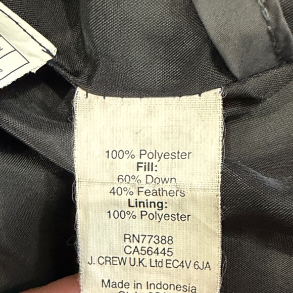 J. Crew Men's Charcoal Quilted Vest,40% feathers,Size M - Picture 12 of 17